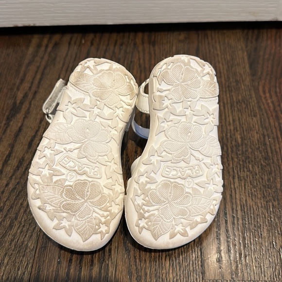 Infant/Toddler Strappy Sandals - Picture 5 of 5